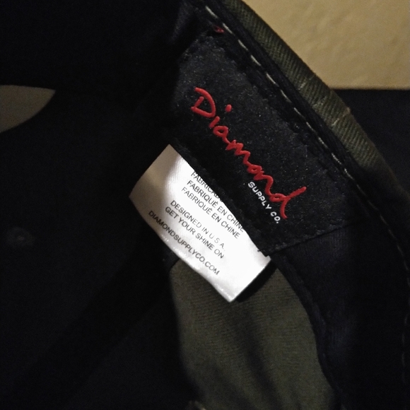 Snapback - Picture 3 of 3